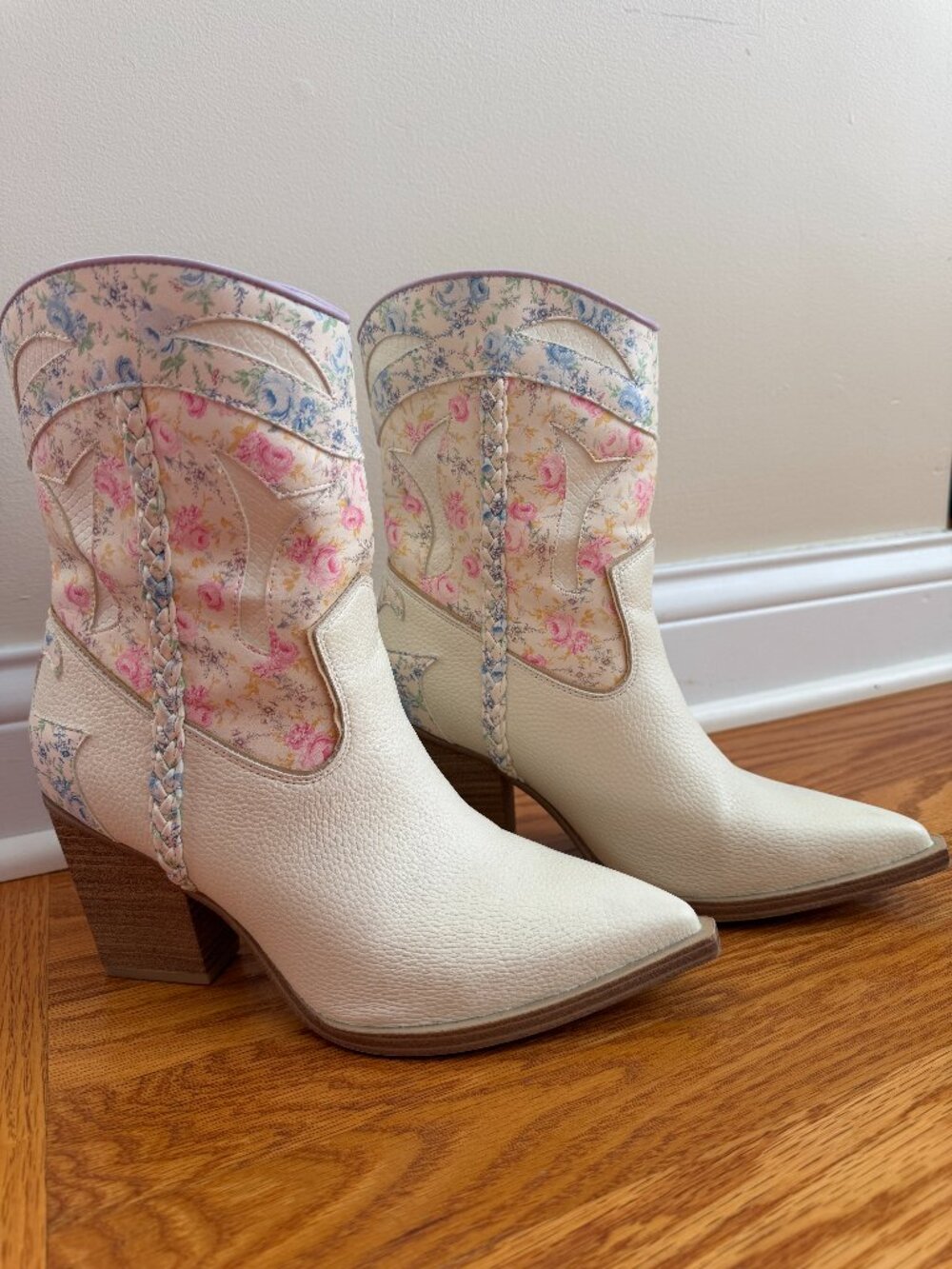 Alter'd State Floral Pointed-Toe Cowboy Boots Sz 8